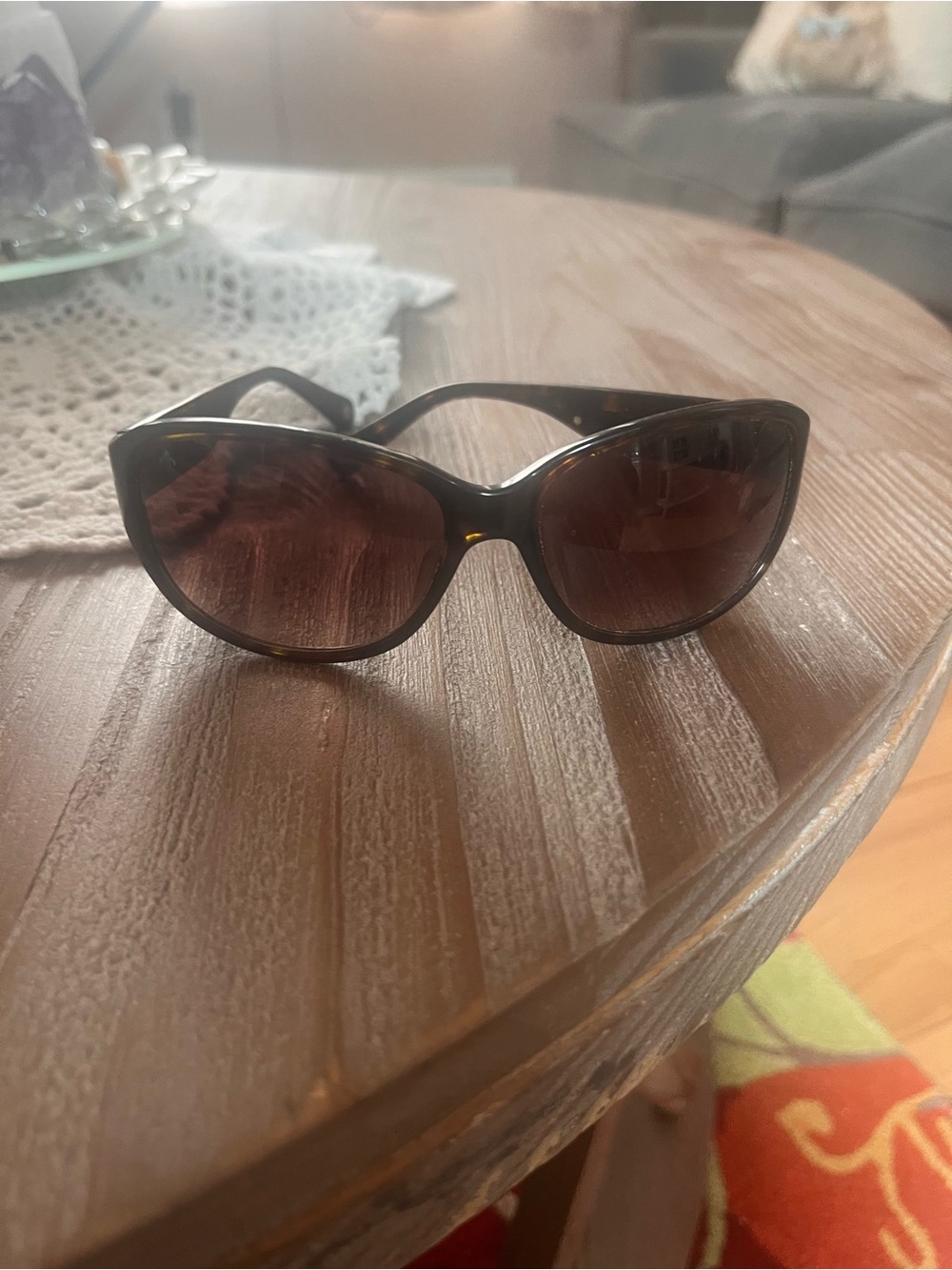 Y2K Coach Black Sunglasses with Cream Signature Case - Picture 4 of 6